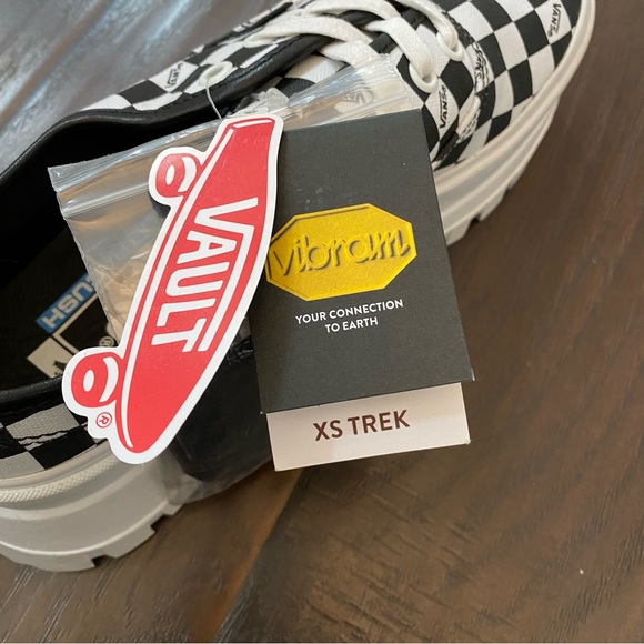 Vans Vibram Ultracush Platform Checkerboard Pattern With Extra Laces Size Varies - Picture 9 of 9